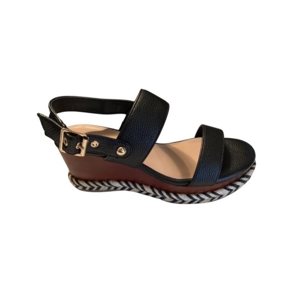 New BCBG sandals